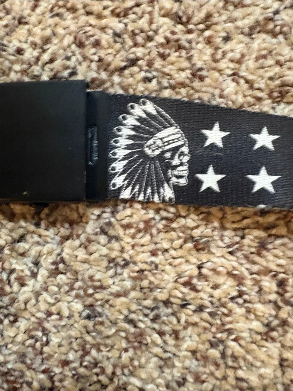 Black Star Print Elastic Belt with White Shell Accents